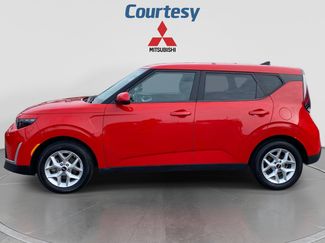 Used 2024 Kia Soul LX w/ Option Group 015 FWD video 2