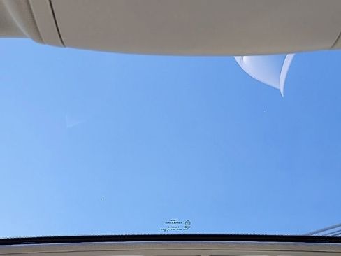 Used 2017 Volkswagen Passat 1.8T SEL Premium image 12