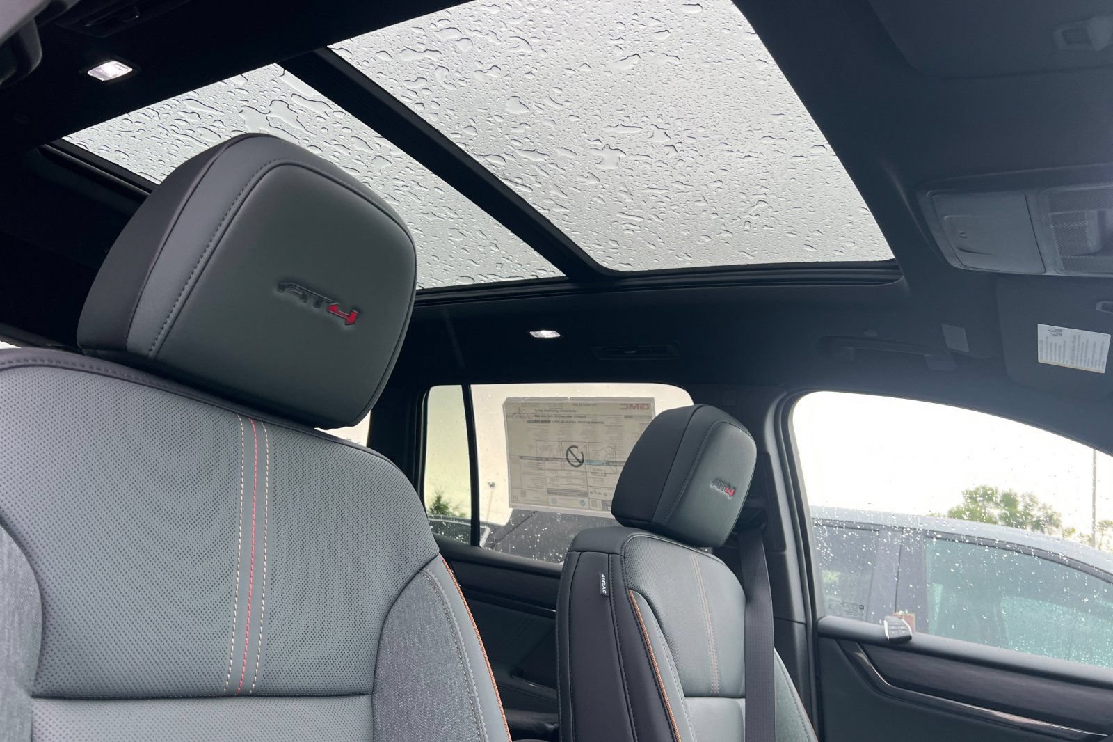 New 2026 GMC Acadia AT4 w/ Luxury Package AWD/4WD image 15