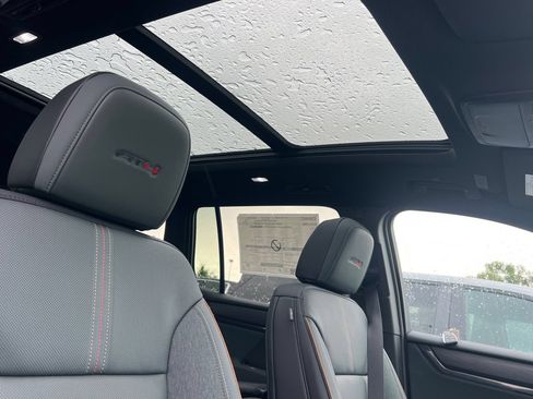 New 2026 GMC Acadia AT4 w/ Luxury Package AWD/4WD image 15