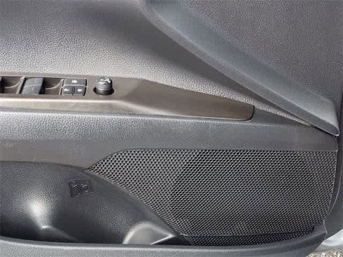 Used 2024 Toyota Camry SE image 30