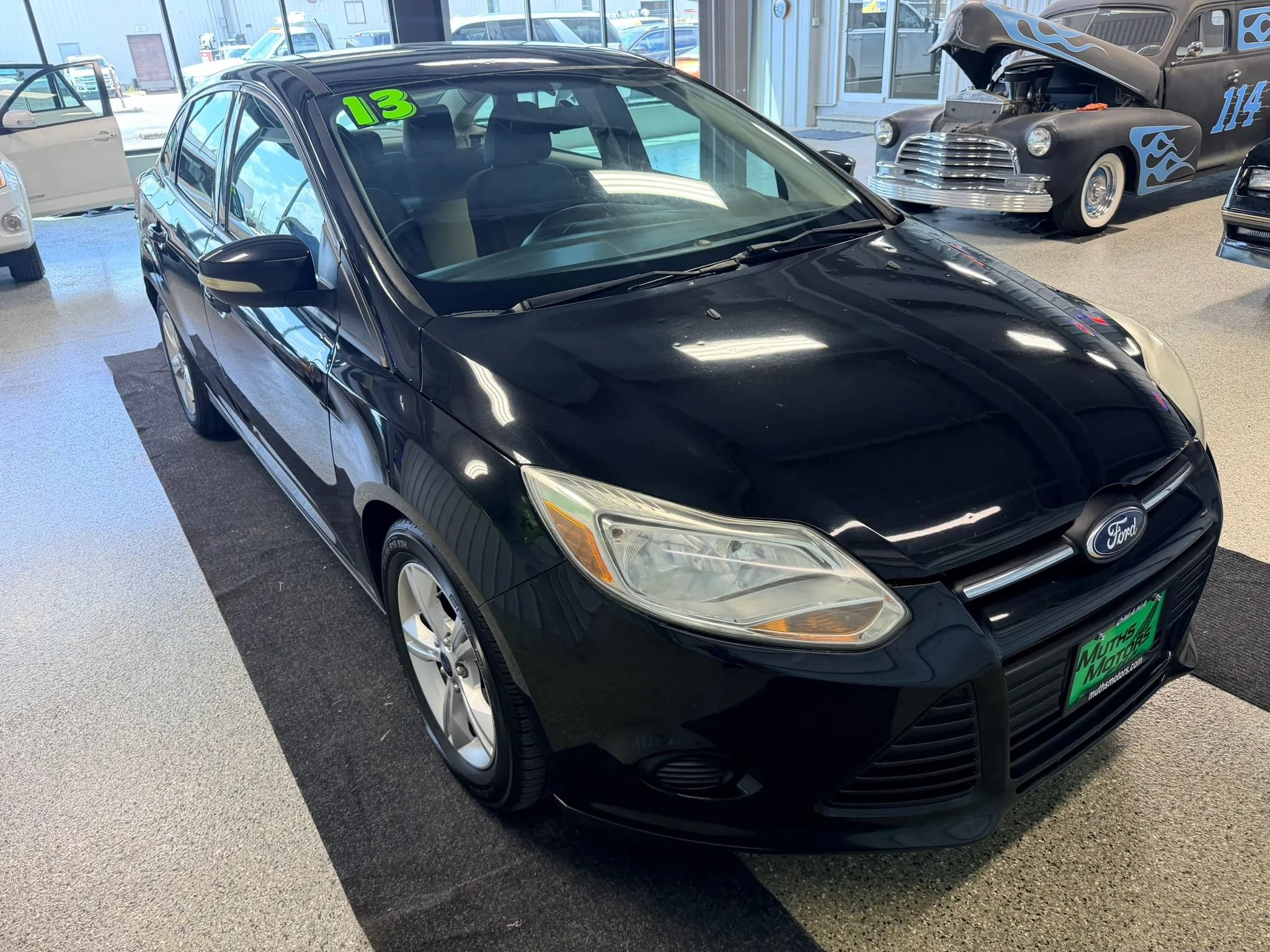 Used 2013 Ford Focus SE FWD image 2