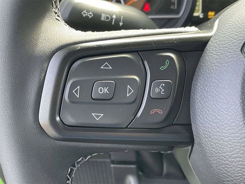 New 2025 Jeep Wrangler Unlimited Rubicon image 13