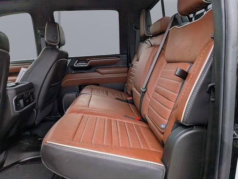 Used 2025 GMC Sierra 2500 Denali Ultimate image 14