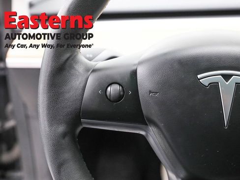 Used 2020 Tesla Model 3 Long Range image 15