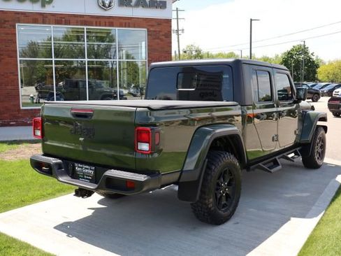 Used 2023 Jeep Gladiator Sport AWD/4WD image 33