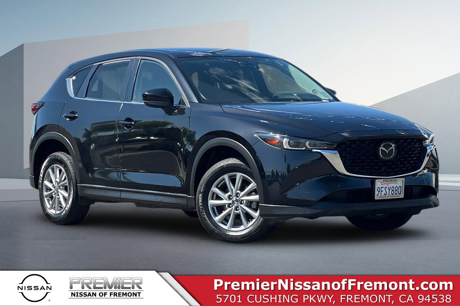 Used 2023 MAZDA CX-5 AWD 2.5 S w/ Select Package image 1