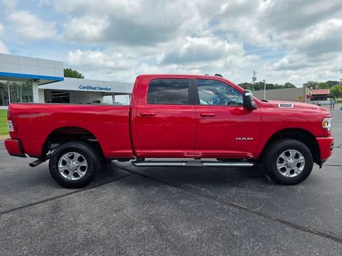 Used 2024 RAM 2500 Big Horn w/ Sport Appearance Package AWD/4WD image 17