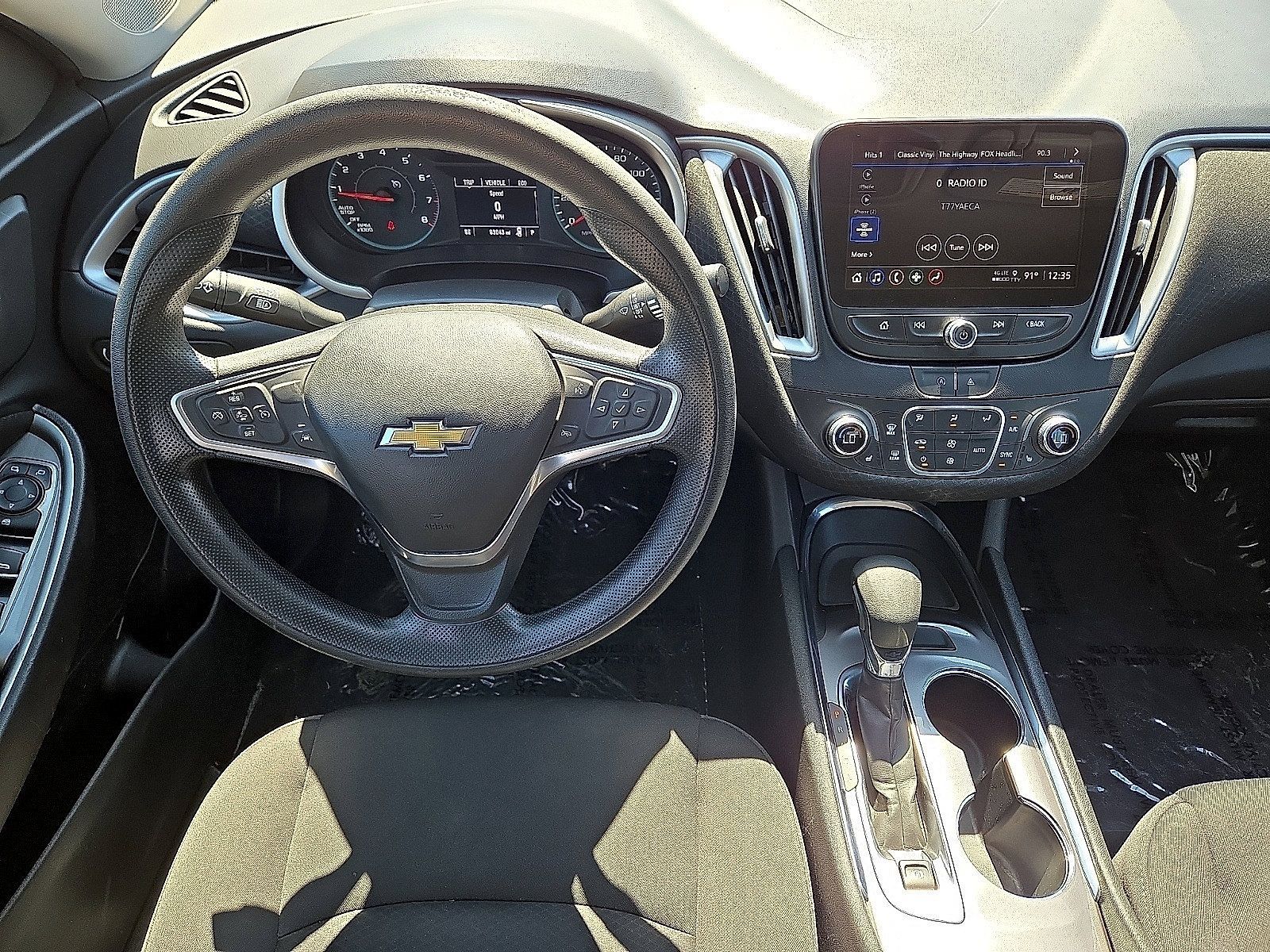 Used 2023 Chevrolet Malibu LT FWD image 17