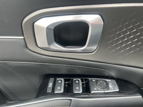 Used 2021 Kia Sorento SX FWD image 14