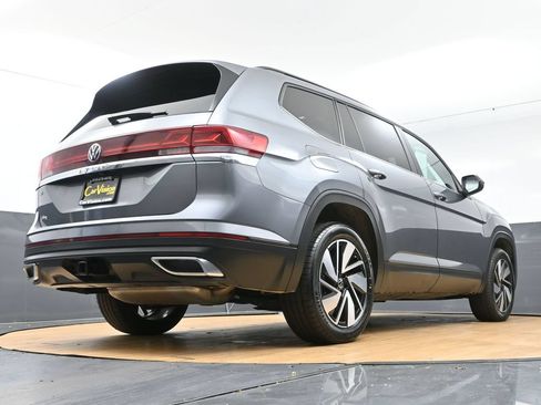 Used 2025 Volkswagen Atlas SE FWD image 56