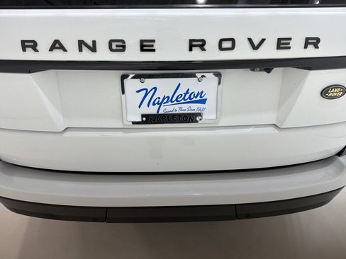 Used 2019 Land Rover Range Rover image 3