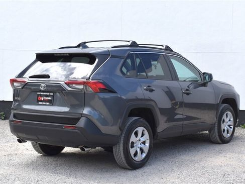 Used 2021 Toyota RAV4 LE AWD/4WD image 5