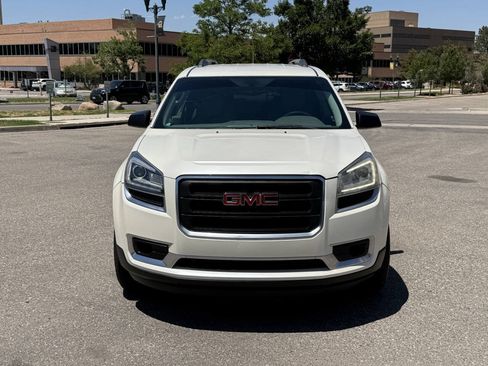 Used 2015 GMC Acadia SLE FWD image 3