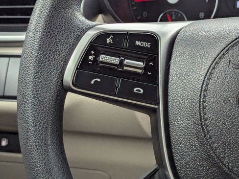 Used 2019 Kia Sorento FWD image 18