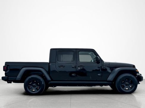 Used 2023 Jeep Gladiator Sport AWD/4WD image 6