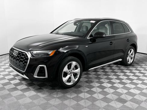 Certified 2022 Audi Q5 2.0T Premium Plus w/ Premium Plus Package image 3