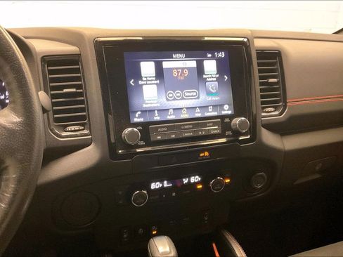 Used 2022 Nissan Frontier Pro-X image 5