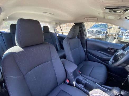 Used 2024 Toyota Corolla LE image 27
