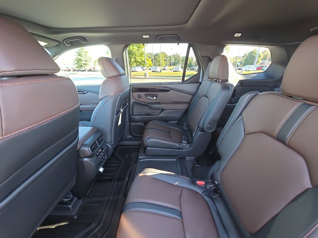 New 2026 Honda Pilot TrailSport image 12