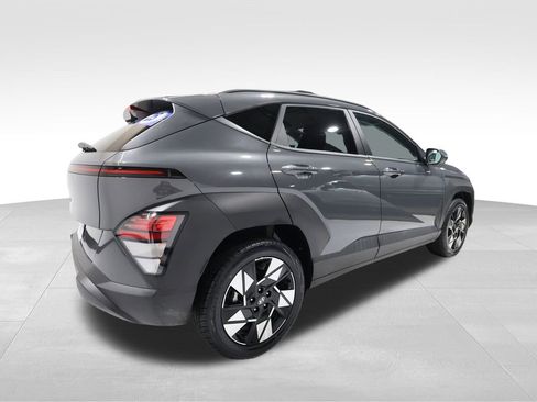 Used 2025 Hyundai Kona SEL image 4
