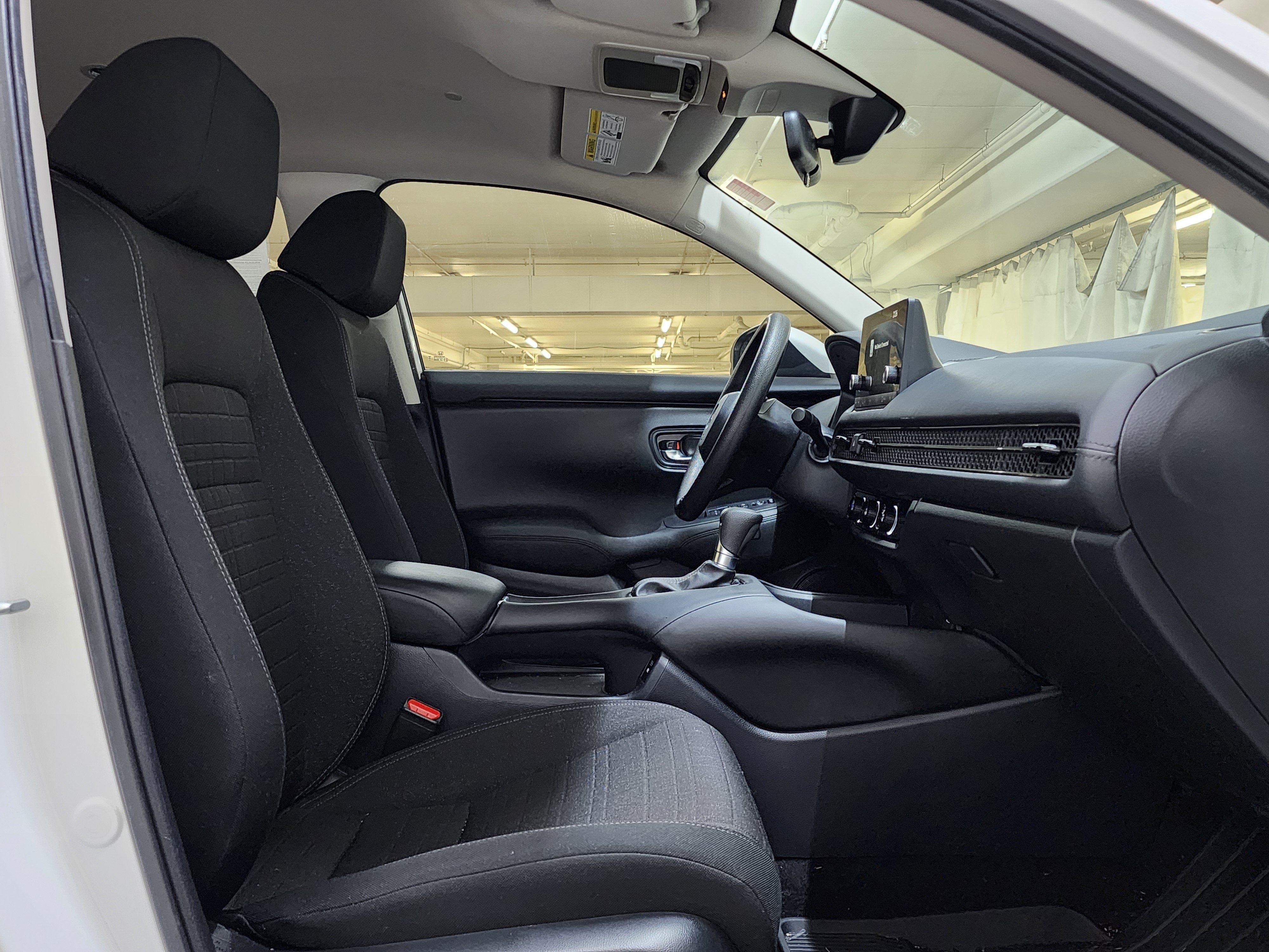 Used 2024 Honda HR-V LX image 24