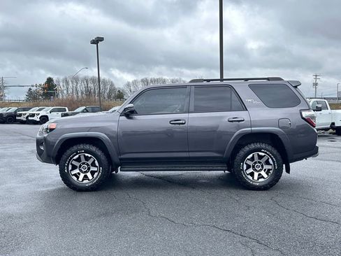 Used 2019 Toyota 4Runner TRD Off-Road AWD/4WD image 6