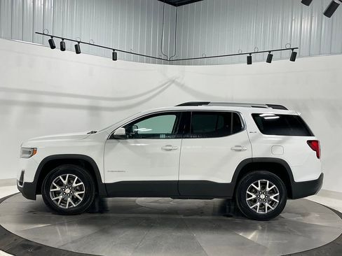 Used 2023 GMC Acadia SLT image 16