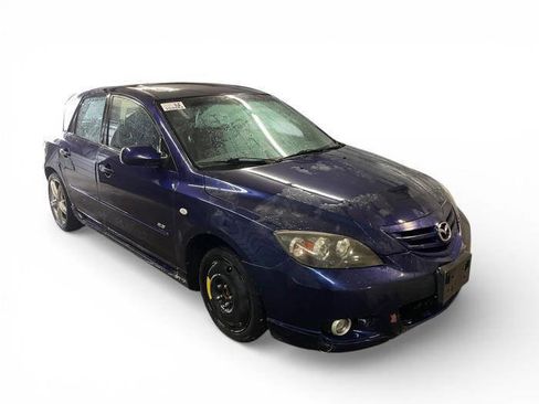 Used 2004 MAZDA MAZDA3 s w/ Moonroof & 6-CD Pkg image 8