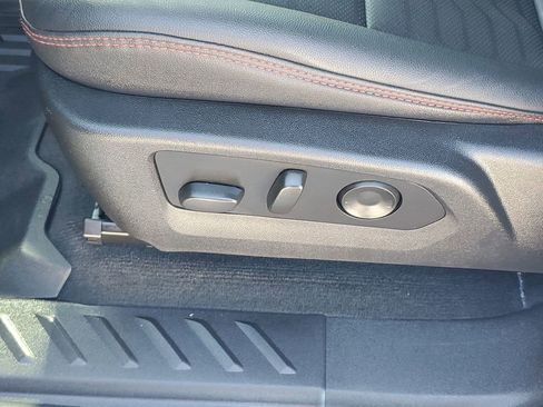 Used 2023 Chevrolet Colorado Z71 w/ Z71 Convenience Package 2 image 29