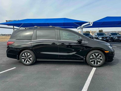 New 2026 Honda Odyssey EX-L image 5