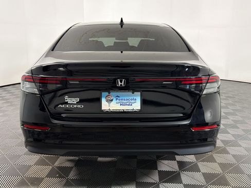 Used 2025 Honda Accord SE image 8