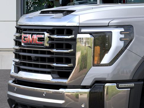 New 2026 GMC Sierra 2500 SLT AWD/4WD image 7