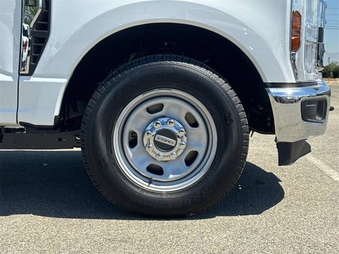 New 2025 Ford F350 XL w/ XL Chrome Package image 27