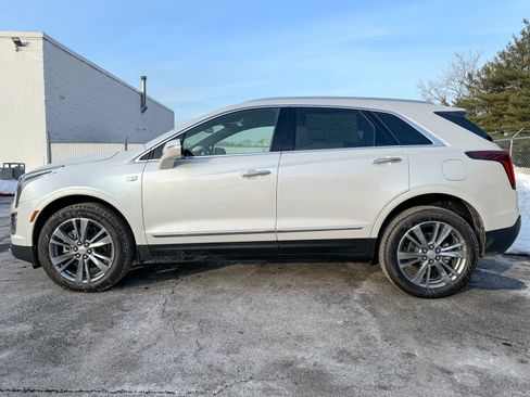 New 2025 Cadillac XT5 Premium Luxury image 4