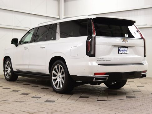 Used 2023 Cadillac Escalade ESV Premium Luxury Platinum w/ Heavy-Duty Trailer Package image 6