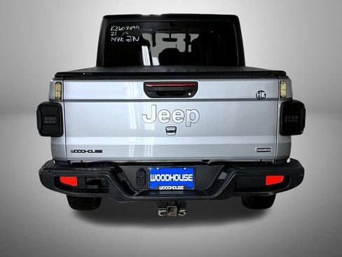 Used 2021 Jeep Gladiator Overland AWD/4WD image 7