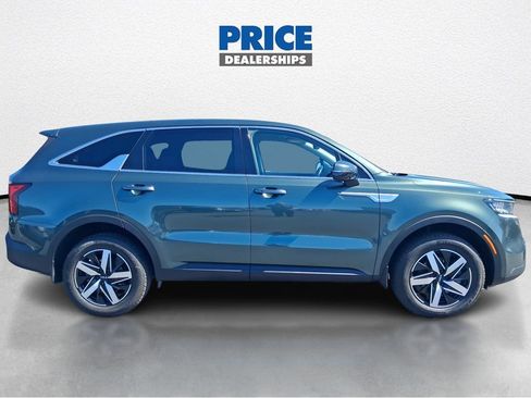 Used 2022 Kia Sorento LX AWD/4WD image 4