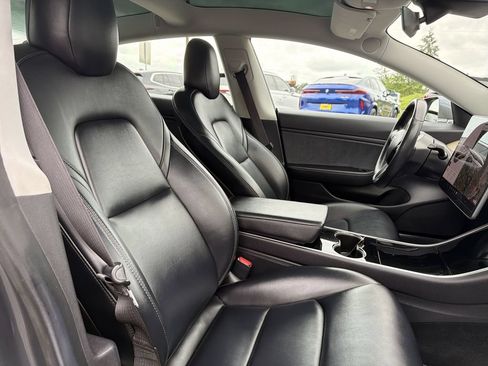 Used 2019 Tesla Model 3 Standard Range Plus RWD image 27