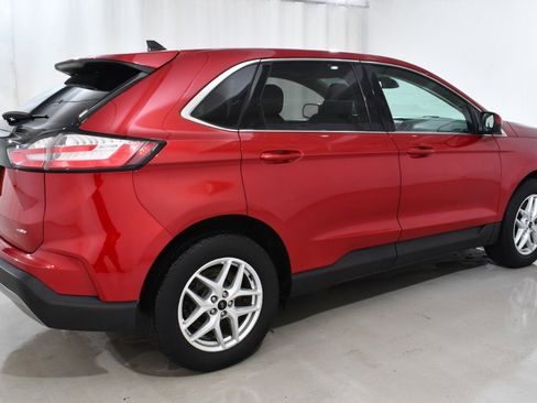 Used 2023 Ford Edge SEL w/ Convenience Package image 11