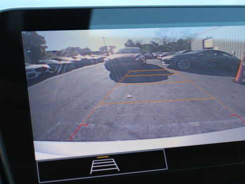 Used 2022 Chevrolet Malibu LT image 20