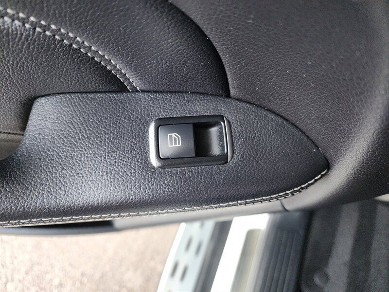 Used 2015 Mercedes-Benz ML 350 4MATIC w/ Premium 1 Package image 84