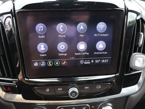 Used 2023 Chevrolet Traverse RS FWD image 25