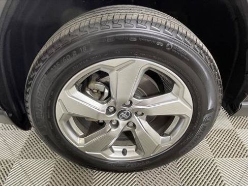 Certified 2020 Toyota RAV4 Limited AWD/4WD image 32