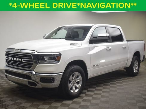 Used 2024 RAM 1500 Laramie AWD/4WD image 3