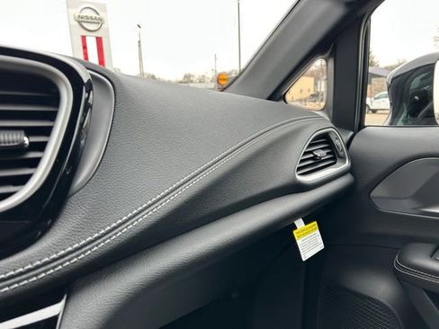 New 2026 Chrysler Pacifica Select w/ S Appearance Package AWD/4WD image 46