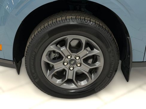 Used 2022 Ford Maverick XLT w/ Equipment Group 300A Standard AWD/4WD image 10