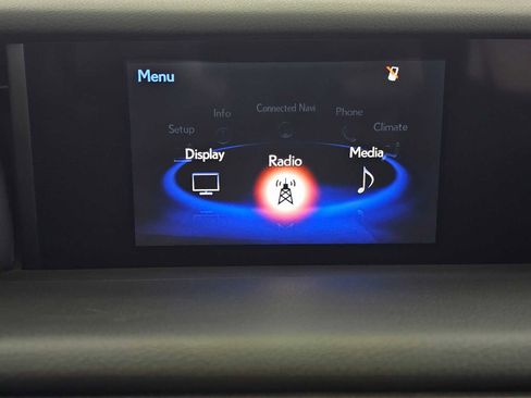 Used 2020 Lexus IS 300 RWD image 25