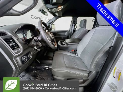 Used 2024 RAM 4500 Tradesman w/ Chrome Appearance Group AWD/4WD image 22