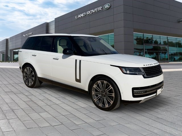Used 2023 Land Rover Range Rover SE AWD/4WD image 7